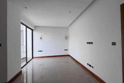 3 Bed Apartment with En Suite in Riverside - 4