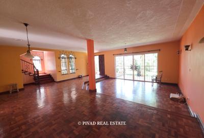 4 Bed Townhouse with Garden in Westlands Area - 3