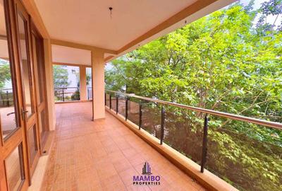 4 Bed Apartment with En Suite at Riverside Drive - 4