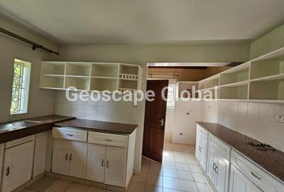 4 Bed House with En Suite in Kitisuru