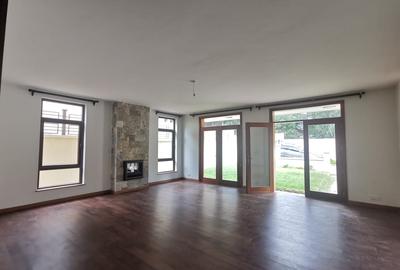 5 Bed Townhouse with En Suite at Lavington Green - 4
