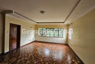 4 Bed Townhouse with En Suite in Spring Valley