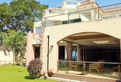 6 Bed House in Nyali Area