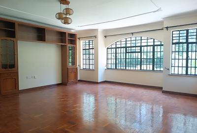 4 Bed House with En Suite in Karen