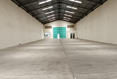 10,000 ft² Warehouse with Service Charge Included in Mombasa Road