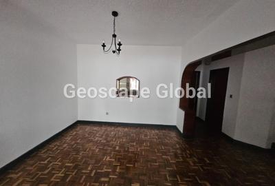 4 Bed Townhouse with En Suite in Spring Valley