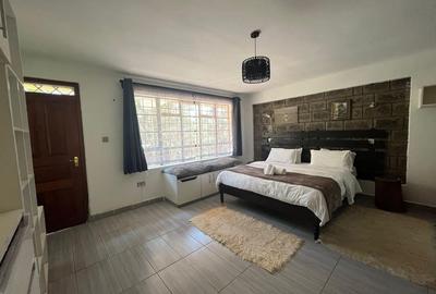 1 Bed Apartment with En Suite at Marula Lane
