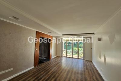 4 Bed House with En Suite in Kitisuru