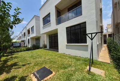 4 Bed House with En Suite at Membley