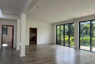 4 Bed Townhouse with En Suite in Runda