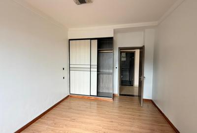 Serviced 2 Bed Apartment with En Suite in Kilimani - 3