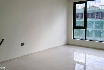1 Bed Apartment with En Suite in Parklands - 4