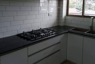 Serviced 4 Bed Apartment with En Suite at Hatheru Rd