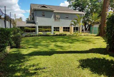 5 Bed Townhouse with En Suite at Off Peponi Road