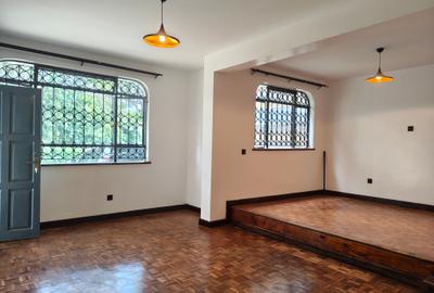 4 Bed Townhouse in Lavington