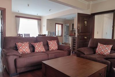 Serviced 2 Bed Apartment with En Suite in Upper Hill