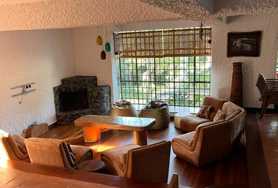 3 Bed House with En Suite in Spring Valley - 2