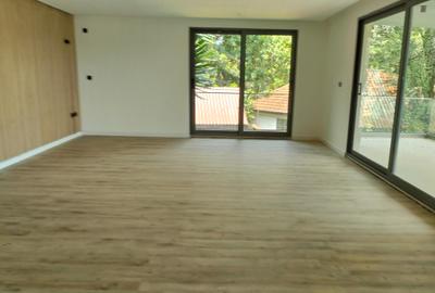 5 Bed Townhouse with En Suite in Lavington