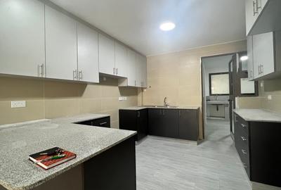 2 Bed Apartment with En Suite at Lavington