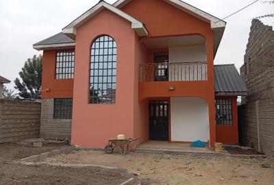 4 Bed House with En Suite in Kitengela