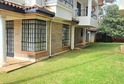 5 Bed Townhouse with En Suite at Lavington Green - 4