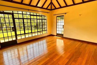 4 Bed House with En Suite at Lavington