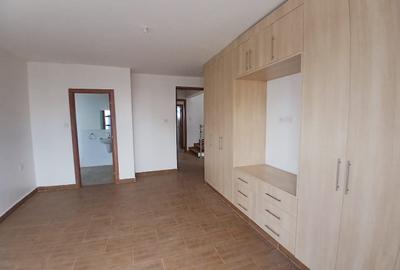 4 Bed House with En Suite in Ruiru - 4