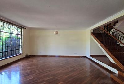 4 Bed Townhouse with En Suite at Lavington Convent Drive - 4