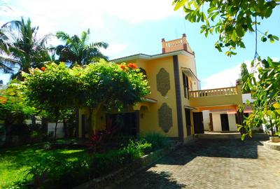 4 Bed House with En Suite at Nyali