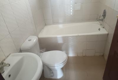 3 Bed Apartment with En Suite in Kileleshwa