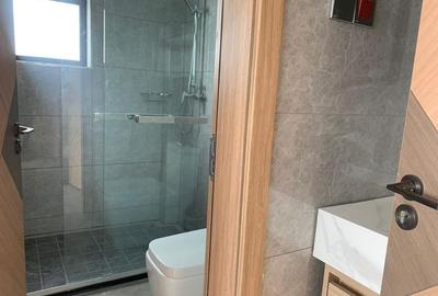 1 Bed Apartment with Swimming Pool in Riverside - 4