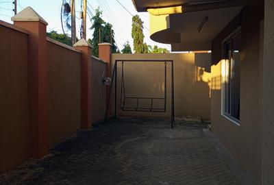 5 Bed Villa with En Suite in Nyali Area - 2