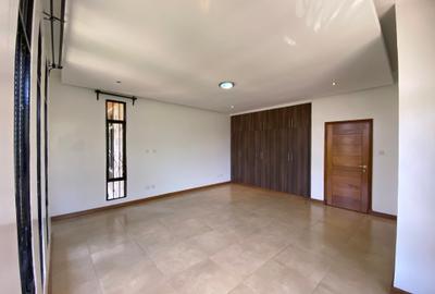 4 Bed Townhouse with En Suite in Runda