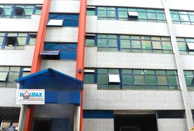 2,000 ft² Office with Service Charge Included in Parklands