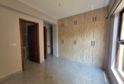 2 Bed Apartment with En Suite in Brookside - 3