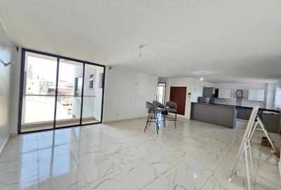 2 Bed Apartment with En Suite in Westlands Area - 3