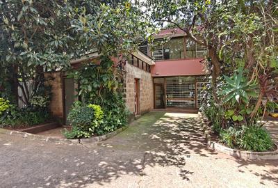3 Bed House with Garden in Kilimani