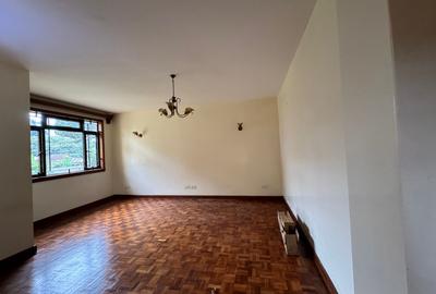 5 Bed Townhouse with En Suite in Lavington - 4