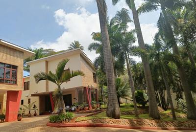 2 Bed Villa with En Suite in Hill View - 2