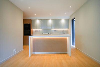 6 Bed House with En Suite in Kyuna - 2