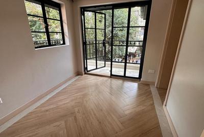 6 Bed Townhouse with En Suite at Lavington Green - 4