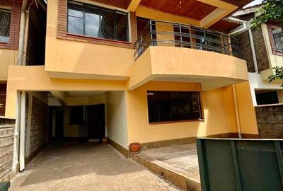 5 Bed Townhouse with En Suite in Lavington