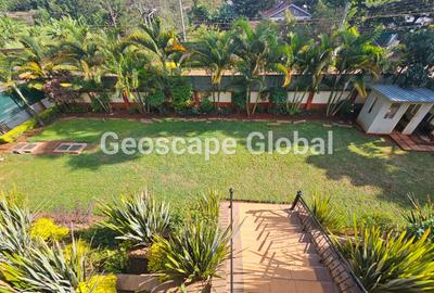 5 Bed House with En Suite in Runda