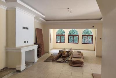 5 Bed House with Staff Quarters in Kitisuru