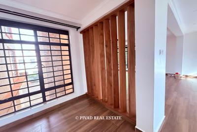 4 Bed Townhouse with En Suite in Runda - 3