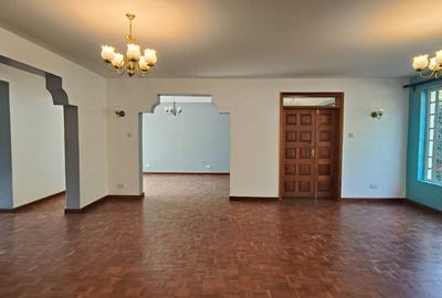 5 Bed House with En Suite at Hardy - 3