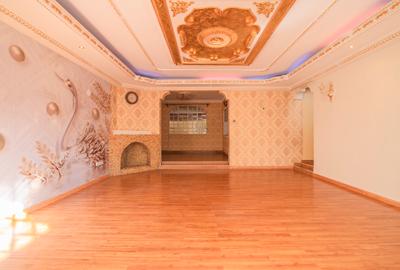 4 Bed House with En Suite at Safari Park - 3