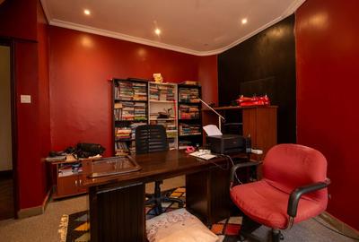 4 Bed House with En Suite at Bogani - 2