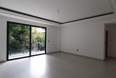 2 Bed Apartment with En Suite at Brookside