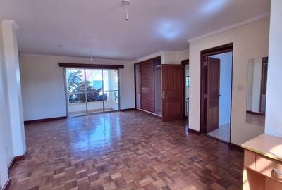 5 Bed Townhouse with En Suite at Lavington - 4